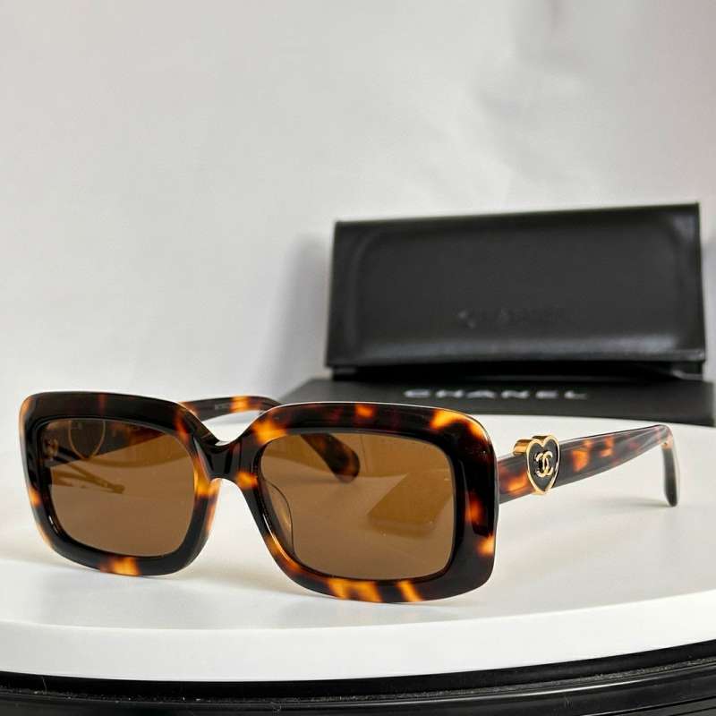 Picture of Chanel Sunglasses _SKUfw56809130fw